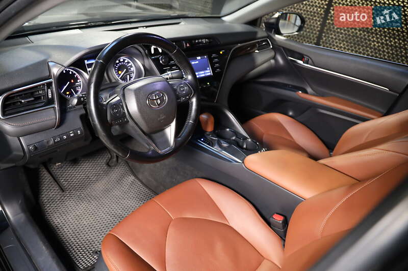 Седан Toyota Camry 2017 в Луцке фото 10 Седан Toyota Camry 2017 в Луцке