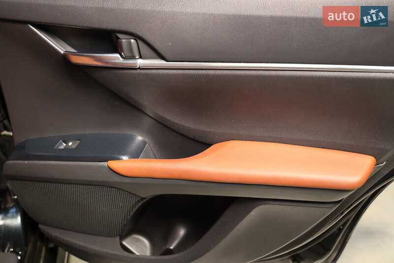 Седан Toyota Camry 2017 в Луцке фото 25 Седан Toyota Camry 2017 в Луцке