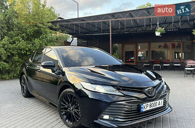 Седан Toyota Camry 2017 в Запорожье