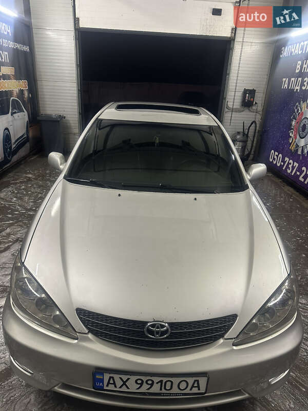 Toyota Camry 2004 Toyota Camry 2004