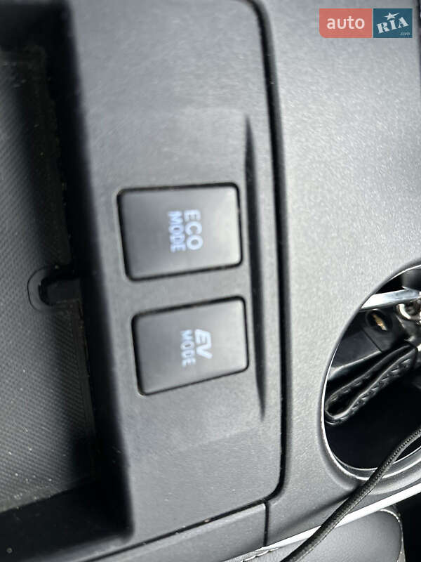 Седан Toyota Camry 2015 в Киеве