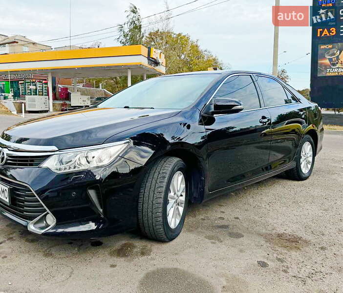 Седан Toyota Camry 2015 в Харькове