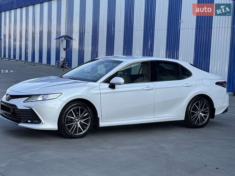 Седан Toyota Camry 2021 в Одесі
