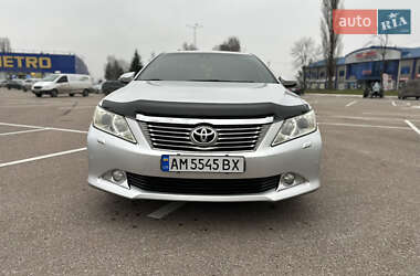 Седан Toyota Camry 2012 в Житомире