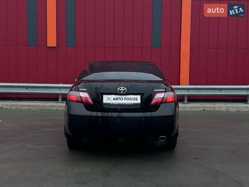 Седан Toyota Camry 2008 в Києві