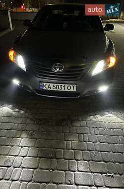 Седан Toyota Camry 2008 в Києві