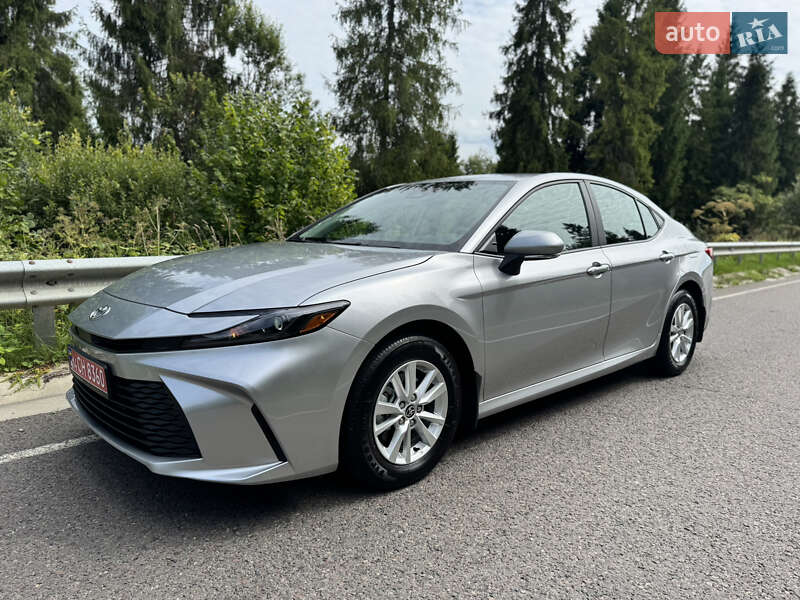 Toyota Camry 2024