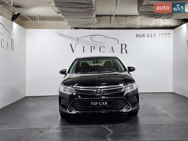 Седан Toyota Camry 2015 в Киеве фото 3 Седан Toyota Camry 2015 в Киеве