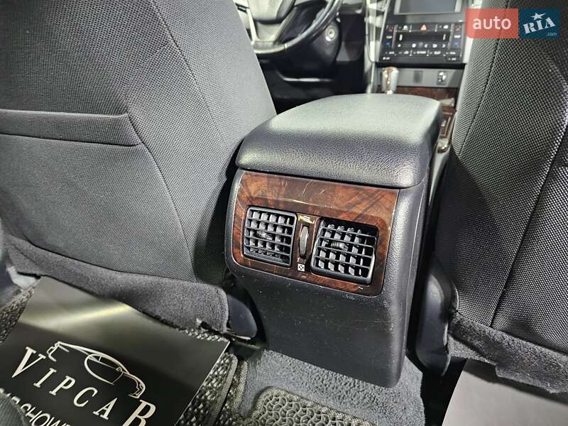 Седан Toyota Camry 2015 в Киеве фото 18 Седан Toyota Camry 2015 в Киеве