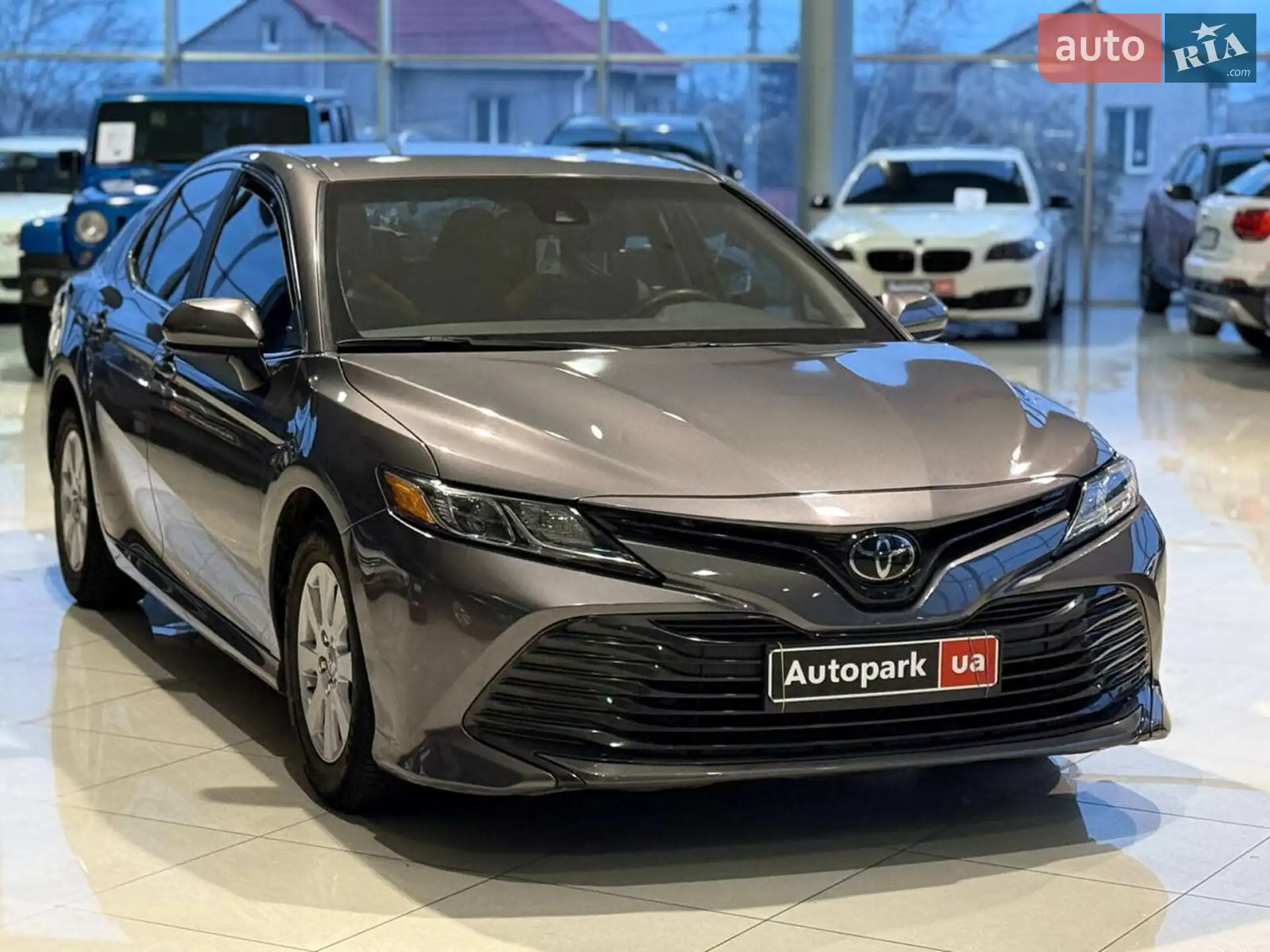 2018 Toyota Camry - мініатюра 3
