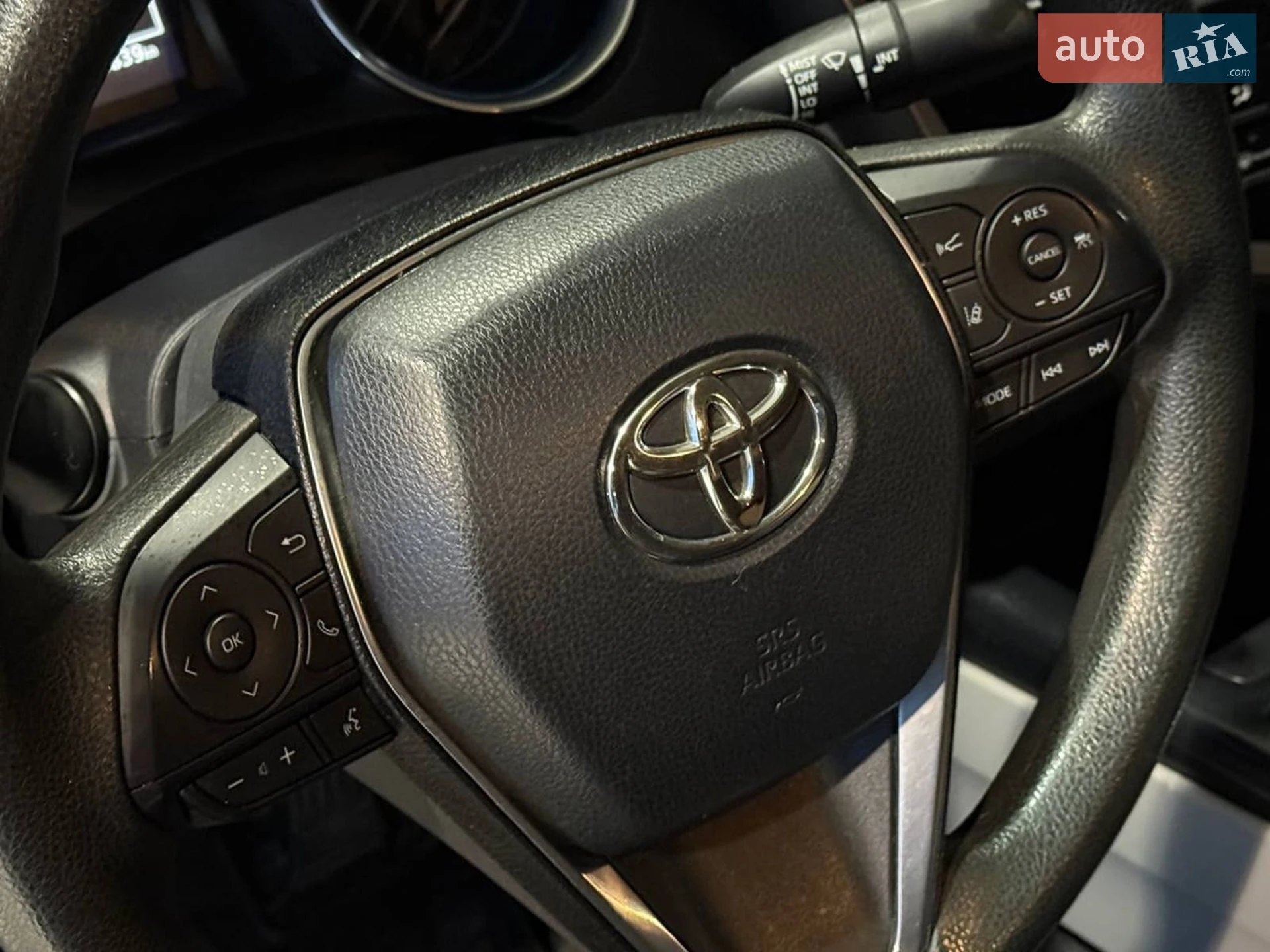 2018 Toyota Camry - мініатюра 12