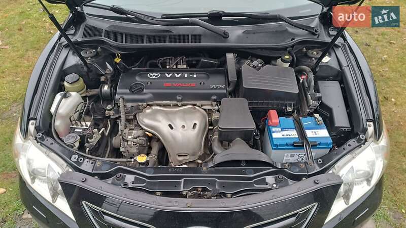 Седан Toyota Camry 2008 в Барышевке