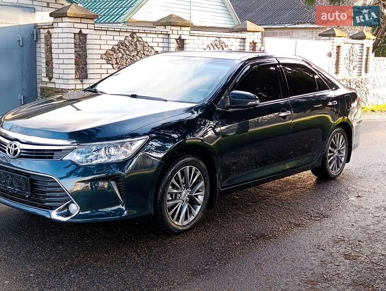 Toyota Camry 2015