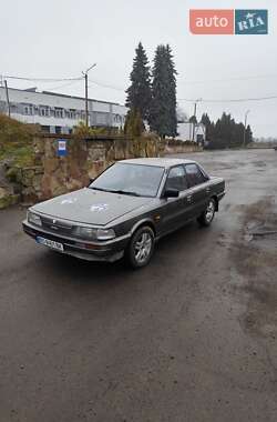 Седан Toyota Camry 1989 в Заре
