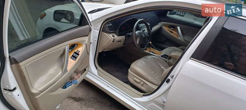 Седан Toyota Camry 2006 в Києві