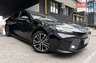 Седан Toyota Camry 2024 в Виннице