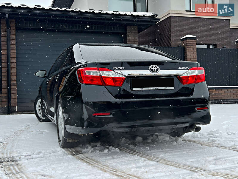 Седан Toyota Camry 2011 в Киеве фото 98 Седан Toyota Camry 2011 в Киеве