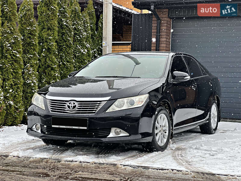 Седан Toyota Camry 2011 в Киеве фото 89 Седан Toyota Camry 2011 в Киеве