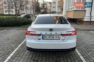Седан Toyota Camry 2024 в Ивано-Франковске