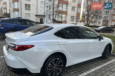 Седан Toyota Camry 2024 в Ивано-Франковске