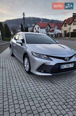 Седан Toyota Camry 2022 в Львове