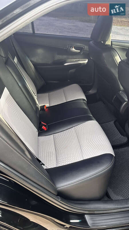 Седан Toyota Camry 2014 в Києві