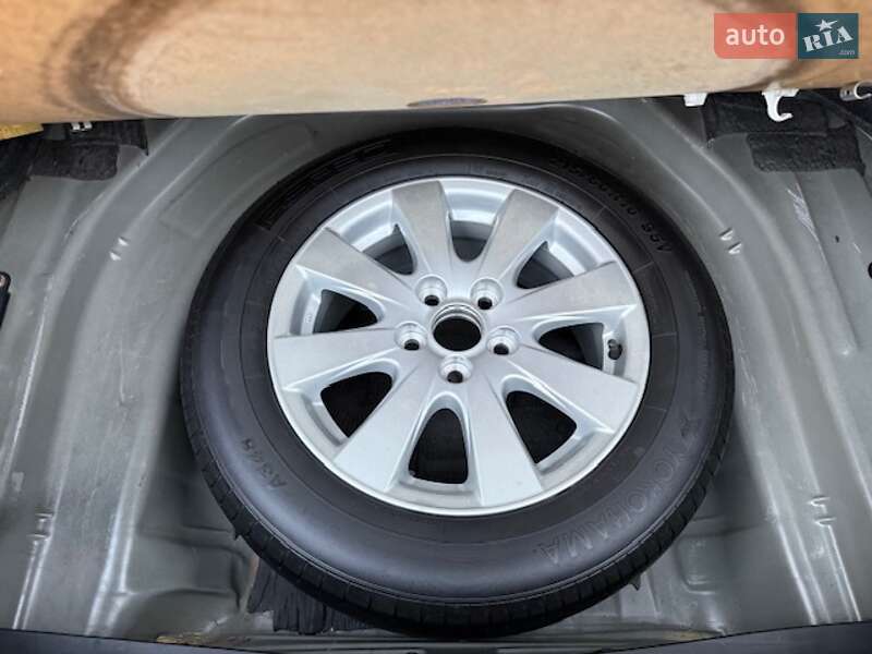 Седан Toyota Camry 2008 в Києві