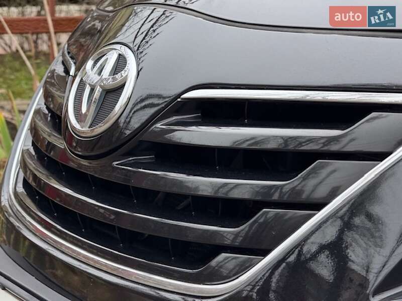 Седан Toyota Camry 2008 в Києві