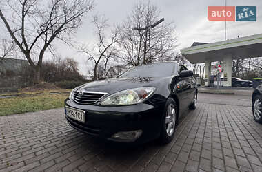 Седан Toyota Camry 2003 в Ужгороде