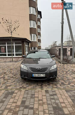 Седан Toyota Camry 2008 в Киеве