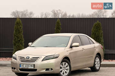 Седан Toyota Camry 2007 в Днепре
