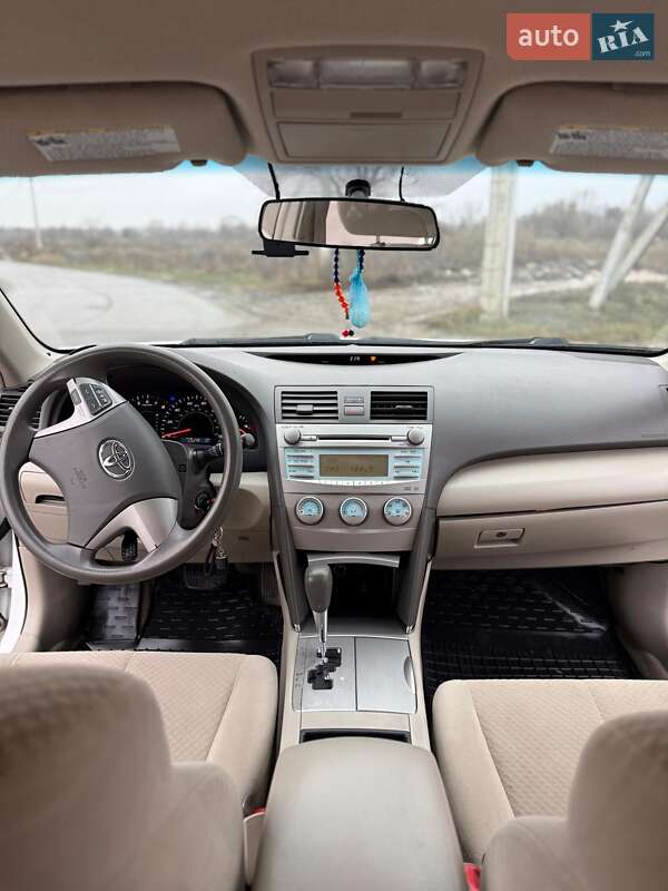 Седан Toyota Camry 2008 в Харкові