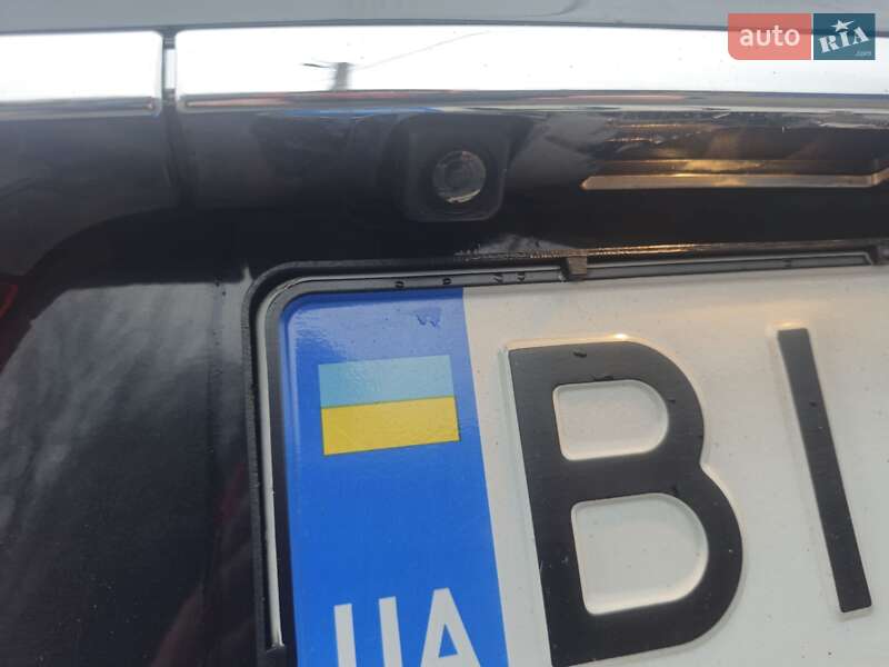 Седан Toyota Camry 2017 в Полтаве