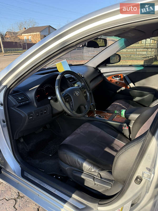 Седан Toyota Camry 2010 в Бердичеві