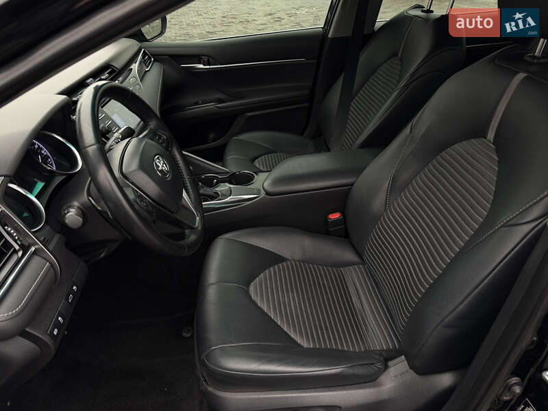 Седан Toyota Camry 2018 в Харкові фото 14 Седан Toyota Camry 2018 в Харкові
