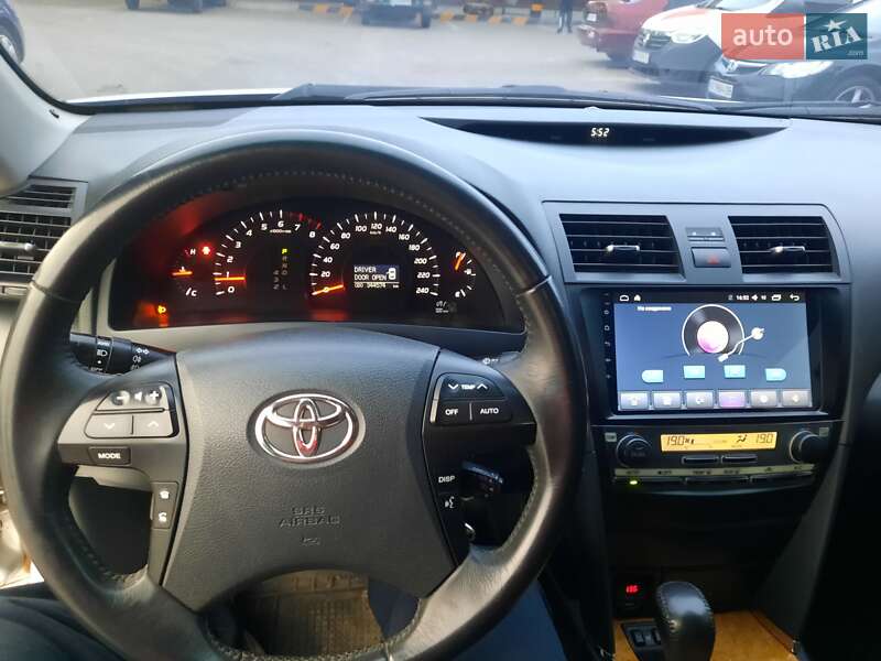 Седан Toyota Camry 2006 в Харькове