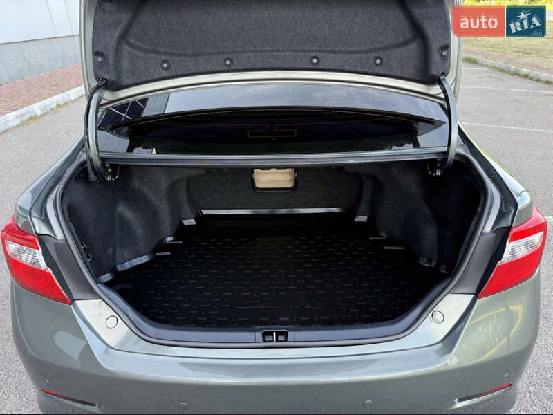 Седан Toyota Camry 2012 в Білій Церкві