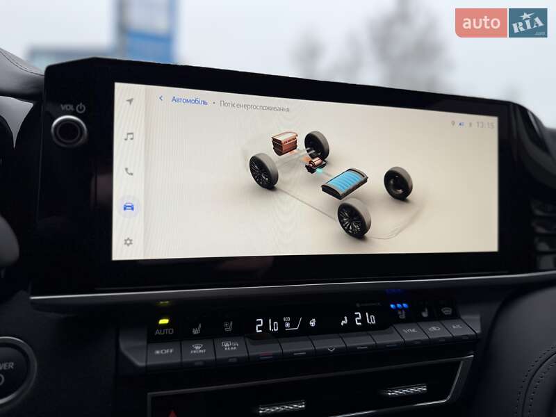 Седан Toyota Camry 2024 в Києві