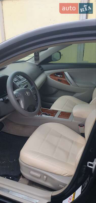 Седан Toyota Camry 2008 в Харькове