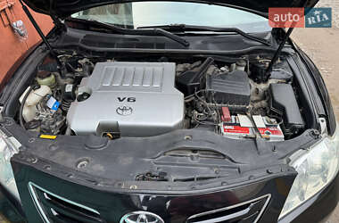 Седан Toyota Camry 2006 в Ровно
