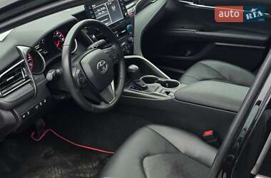 Седан Toyota Camry 2022 в Тернополі