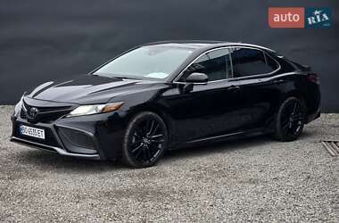 Седан Toyota Camry 2022 в Тернополі