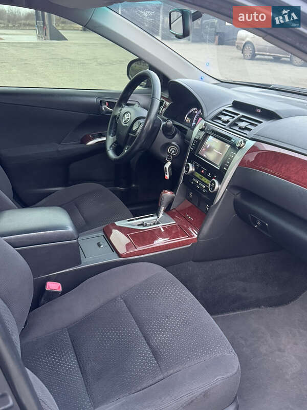 Седан Toyota Camry 2012 в Врадіївці