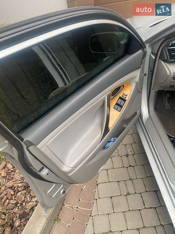 Седан Toyota Camry 2006 в Запоріжжі