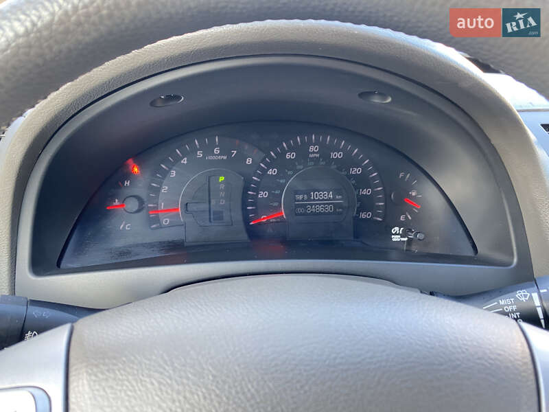 Седан Toyota Camry 2008 в Киеве