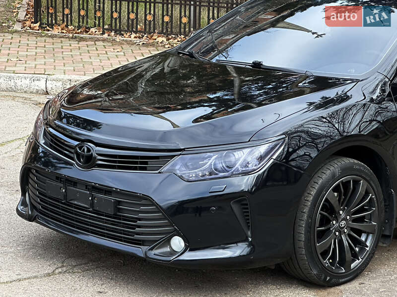 Седан Toyota Camry 2014 в Миколаєві