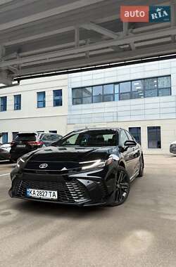 Седан Toyota Camry 2024 в Киеве