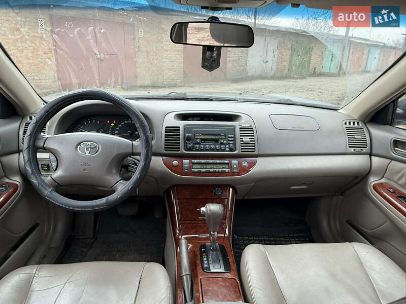 Седан Toyota Camry 2005 в Білій Церкві