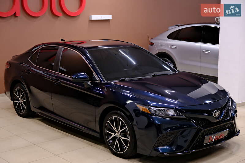 Седан Toyota Camry 2021 в Одесі