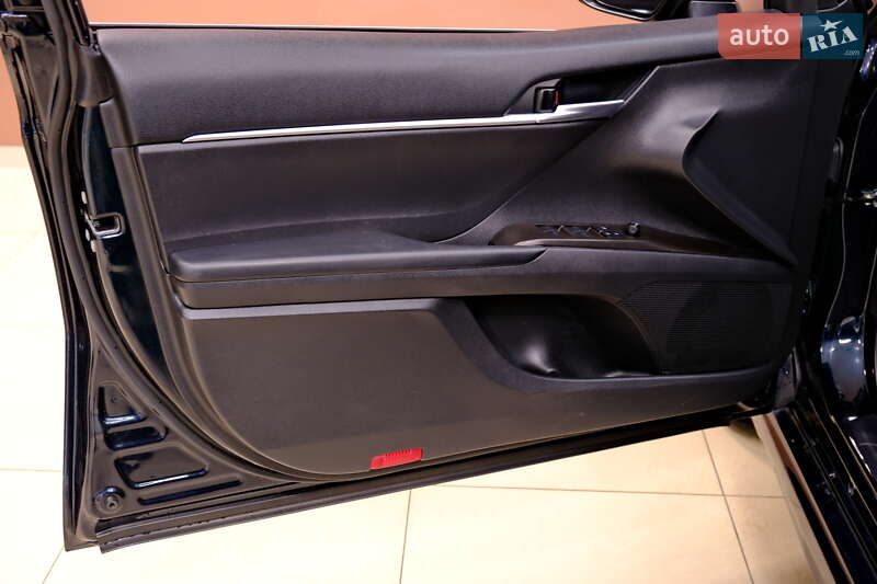 Седан Toyota Camry 2021 в Одесі